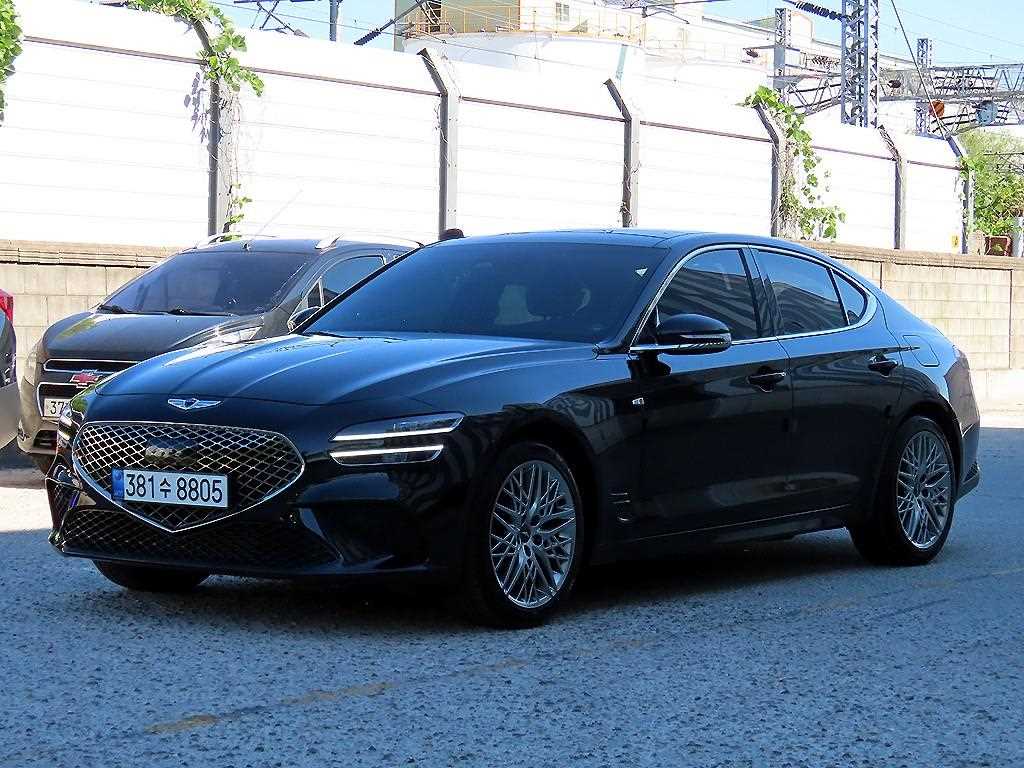 제네시스 G70 가솔린 2.0T 4WD 사진 2/20