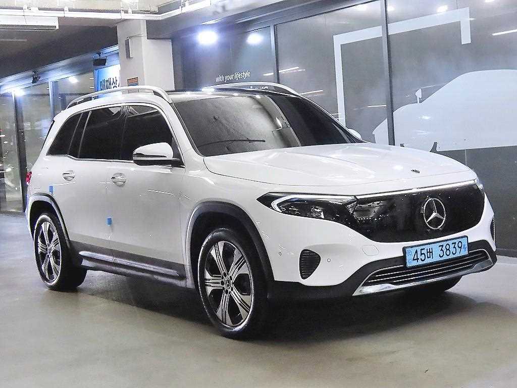 EQB (X243) EQB 300 4MATIC 프로그레시브 2026년식
