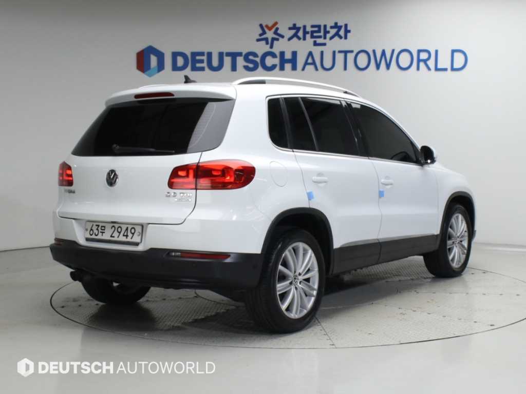폭스바겐 티구안 2.0 TDI 컴포트 사진 2/20