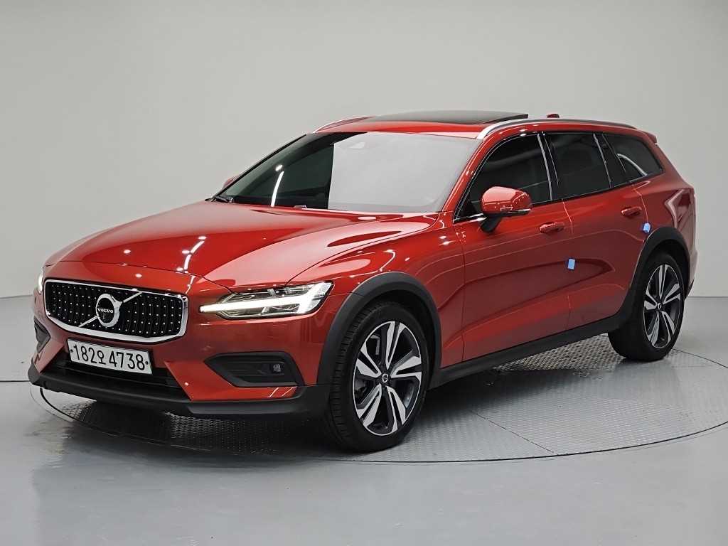볼보 V60 2.0 T5 프로 AWD 사진