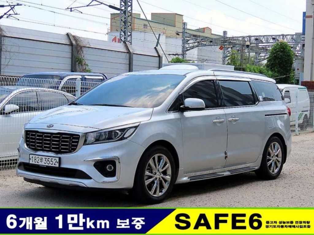 기아 카니발 디젤 9인승 프레스티지 사진