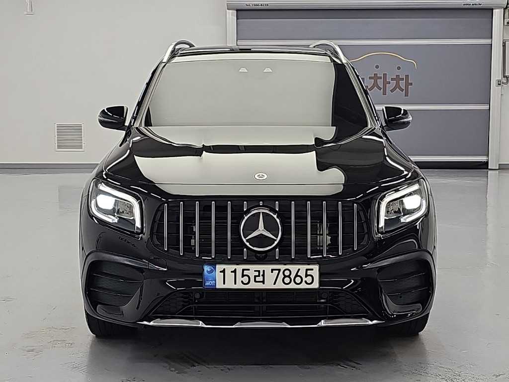벤츠 GLB 클래스 GLB 250 4MATIC 사진 2/18