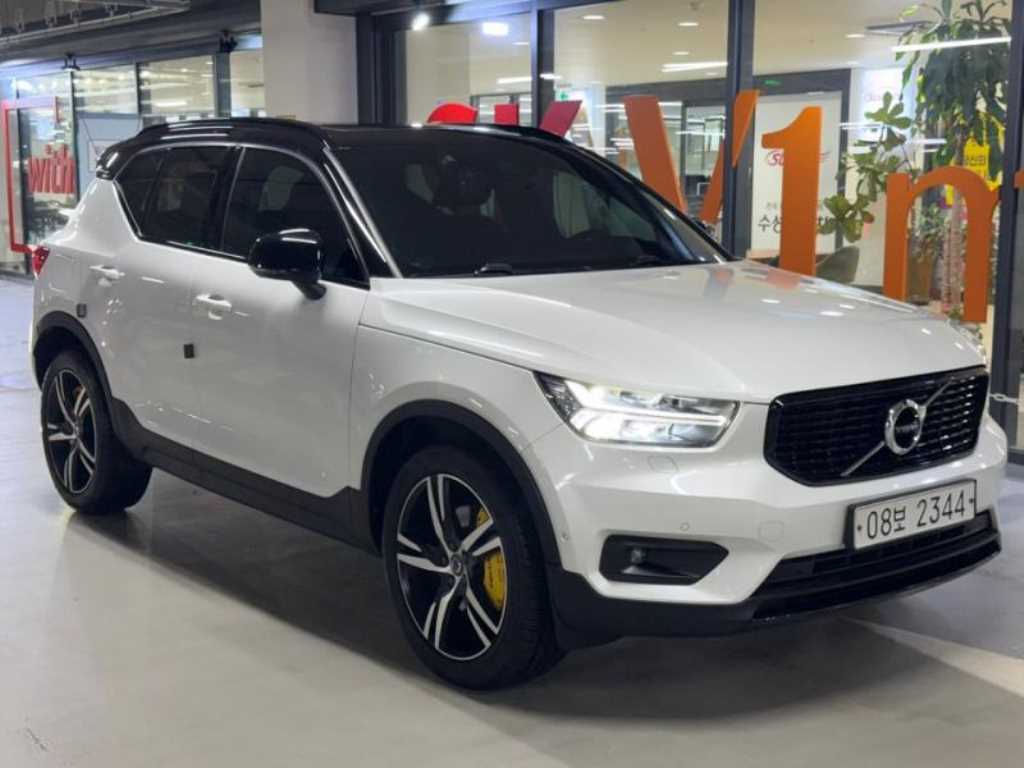XC40 T4 4WD R-디자인 2019년식