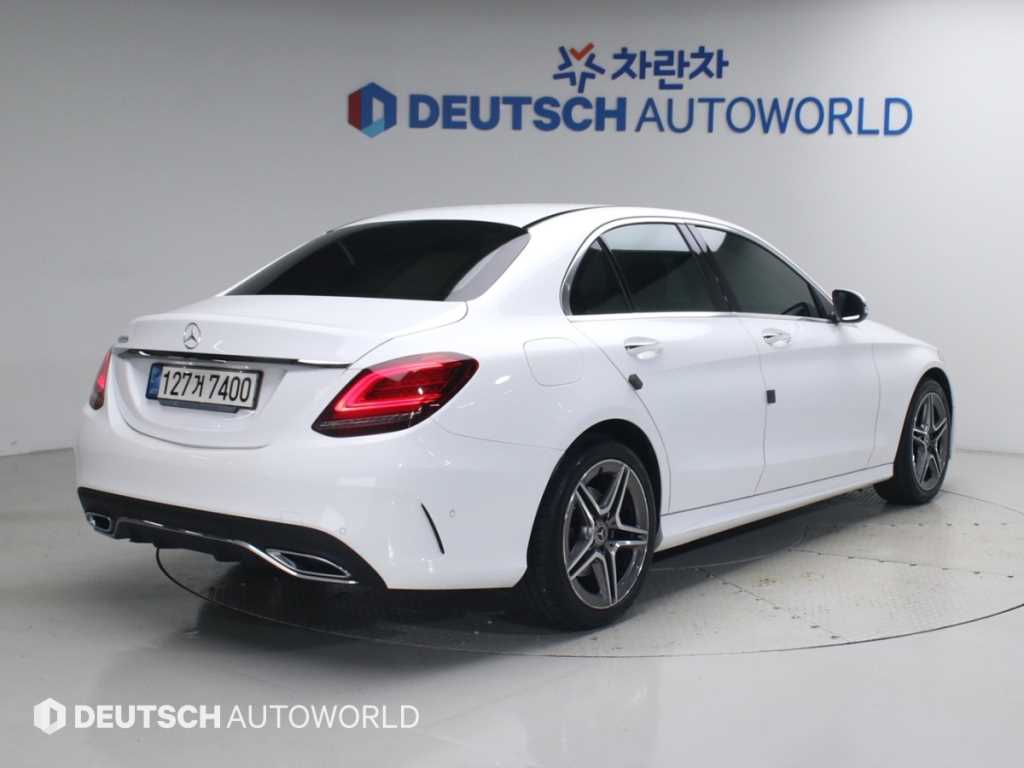 벤츠 C 클래스 C200 AMG LINE 사진 2/20