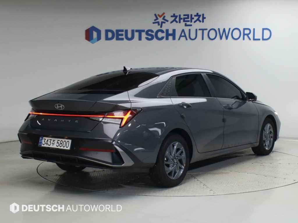 현대 아반떼 1.6 가솔린 인스퍼레이션 사진 2/20