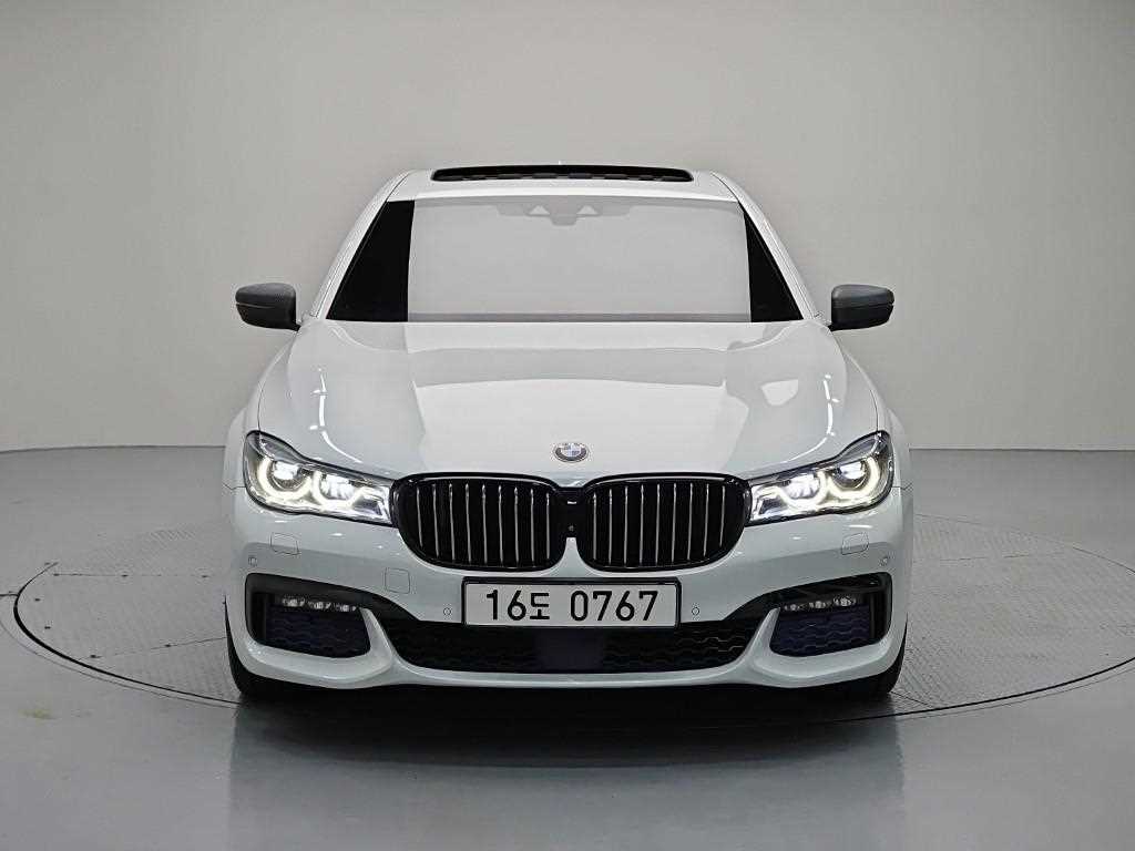 BMW 7시리즈 740d xDrive M 스포츠 사진 2/19