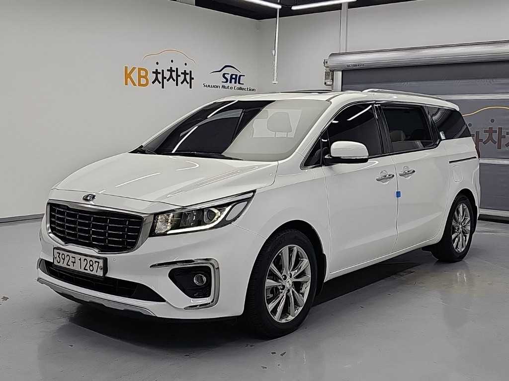 기아 카니발 디젤 9인승 프레스티지 사진