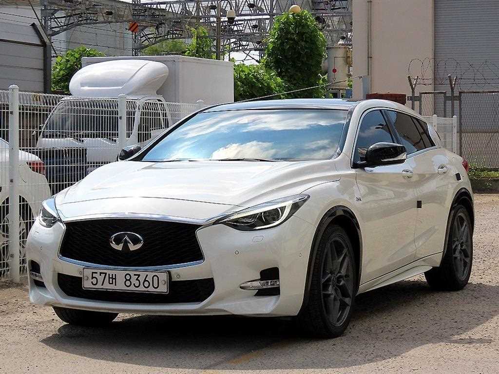 인피니티 Q 2.0 프리미엄 사진 2/20