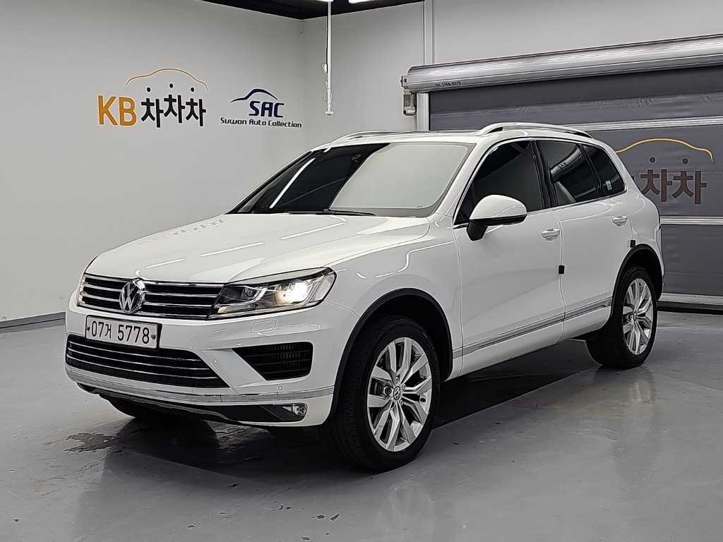 폭스바겐 투아렉 V6 3.0 TDI 블루모션 프리미엄 사진