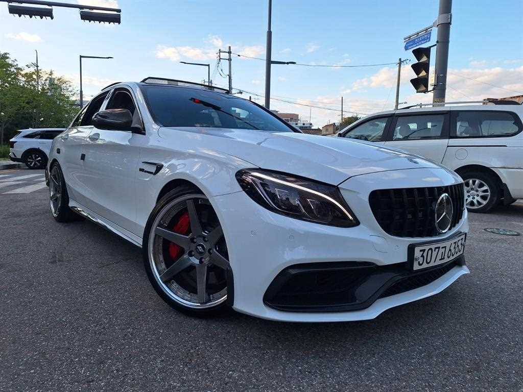 C클래스 W205 C63 S AMG 2017년식