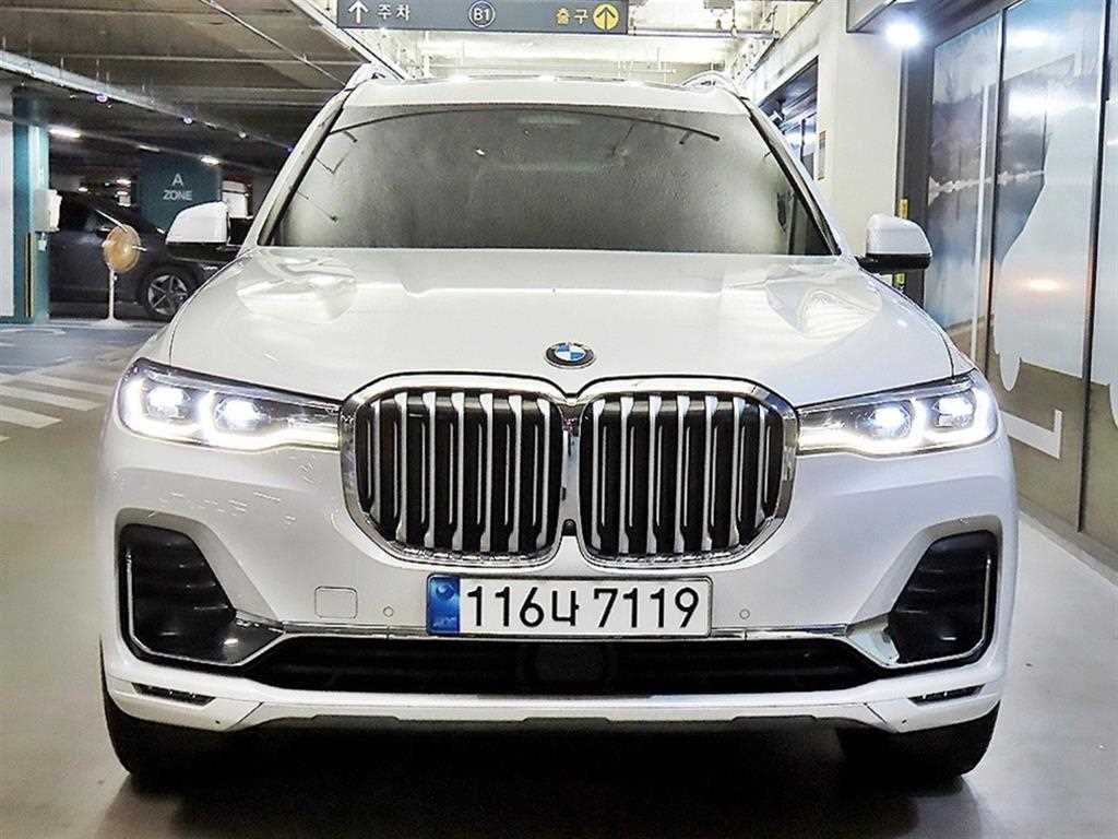 BMW X7 xDrive 40i M 스포츠 사진 2/20