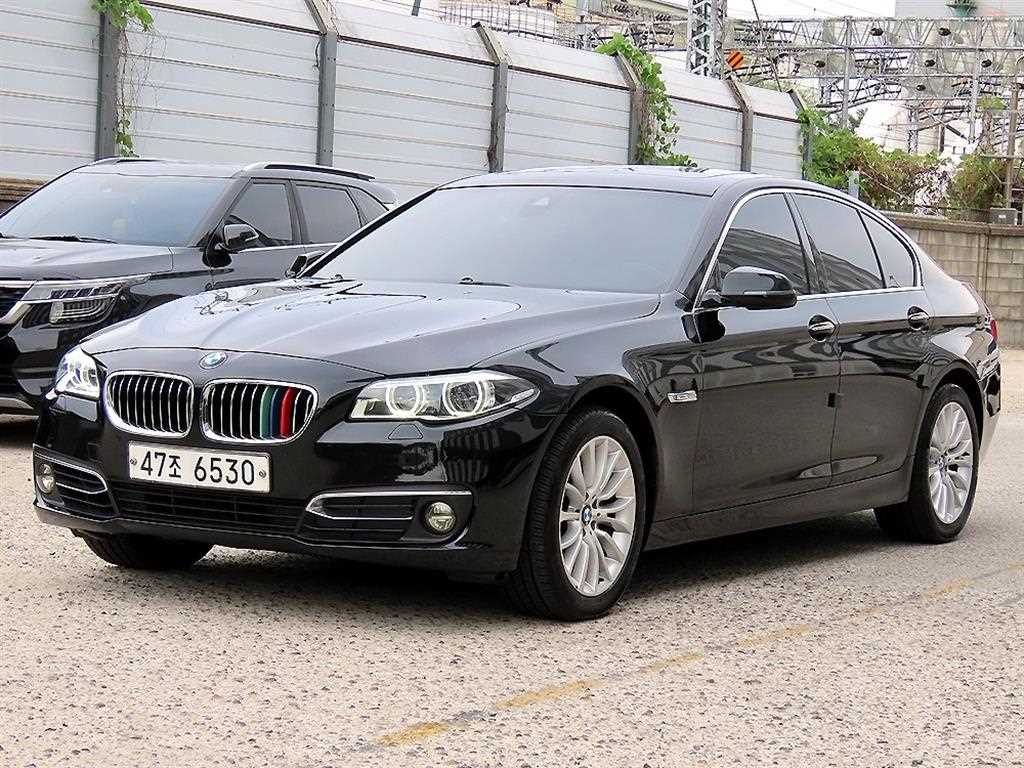 BMW 5시리즈 520d xDrive 럭셔리 플러스 사진 2/20