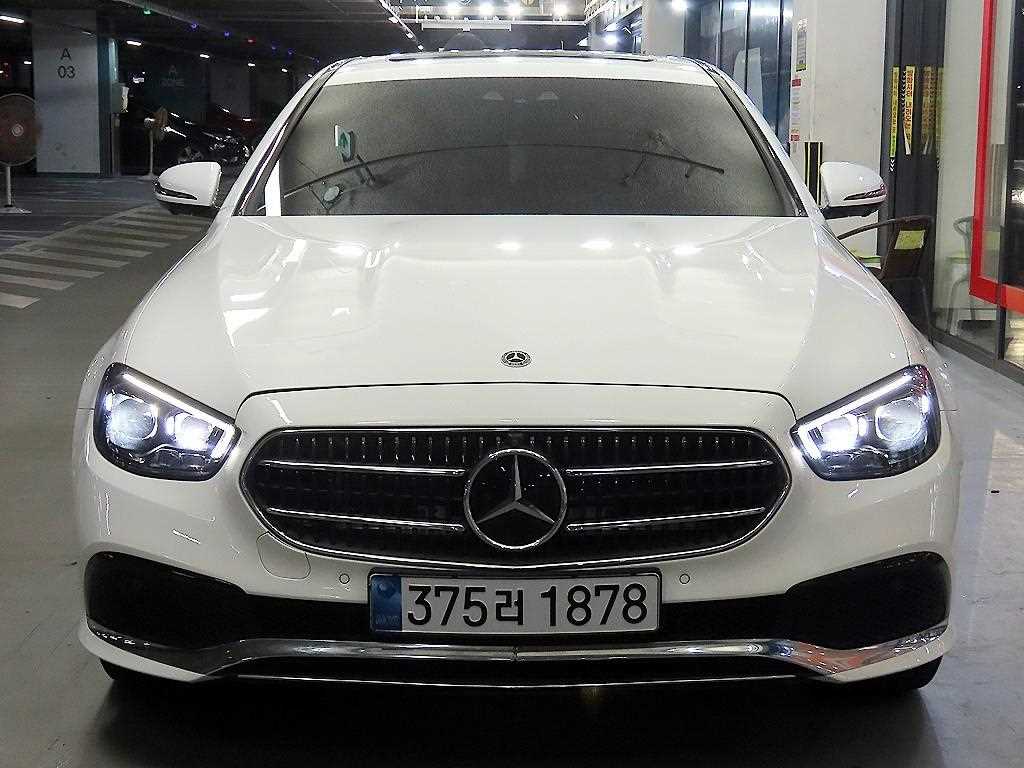 벤츠 E 클래스 E350 4MATIC 아방가르드 사진 2/20