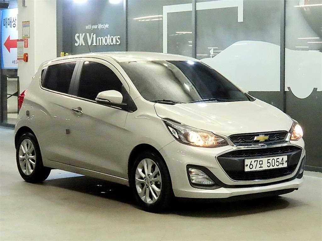더뉴스파크 LT 2019년식