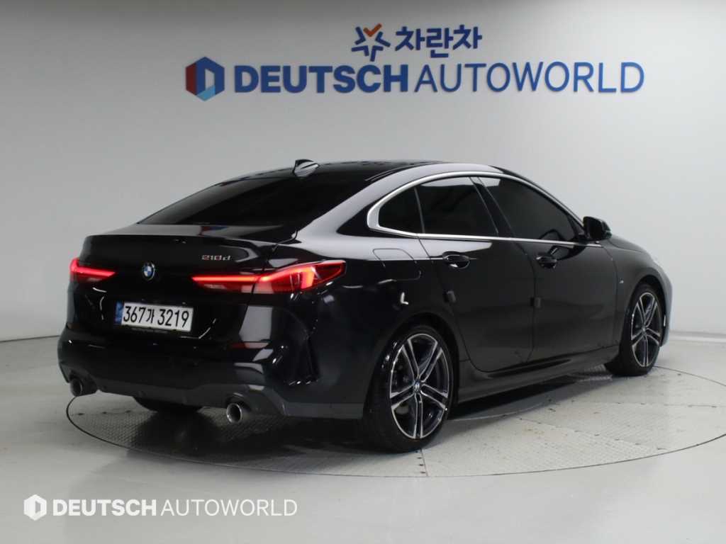 BMW 2시리즈 218d M 스포츠 사진 2/20