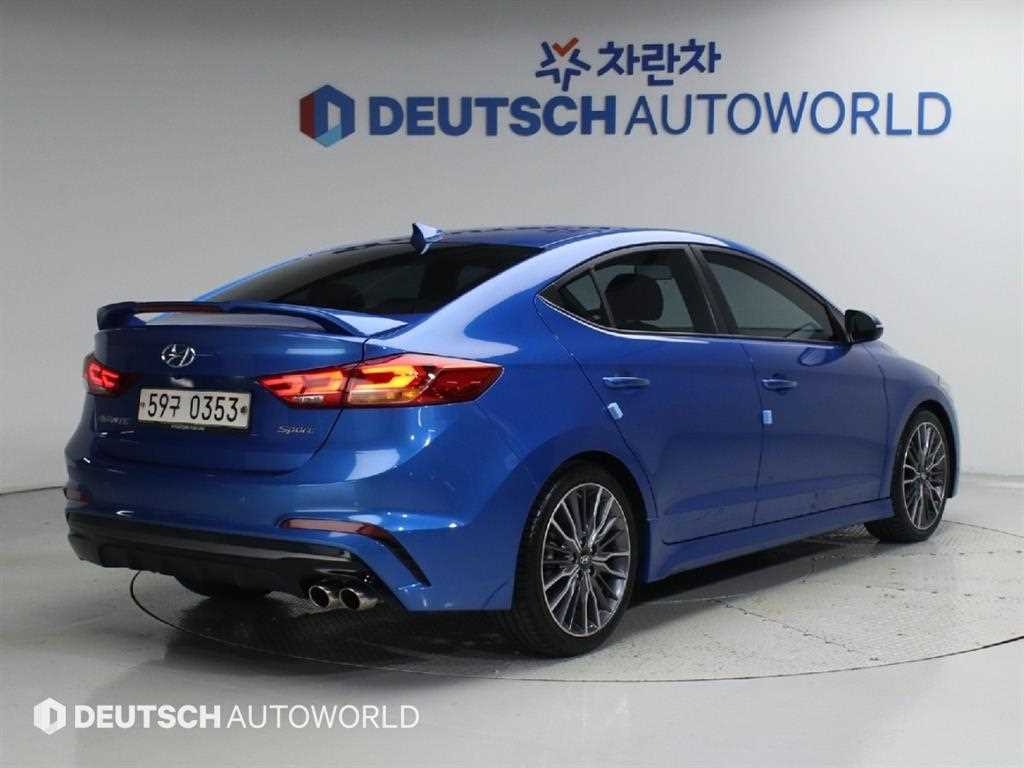 현대 아반떼 1.6 터보 스포츠 사진 2/20