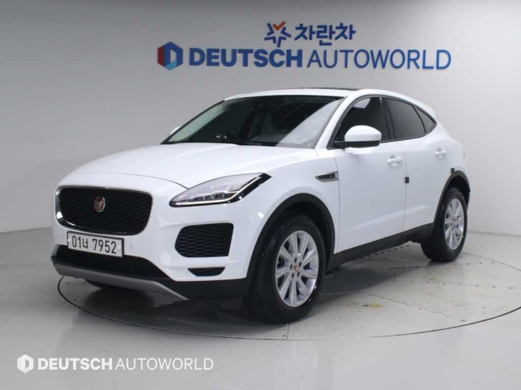 재규어 E-PACE P250 S 사진