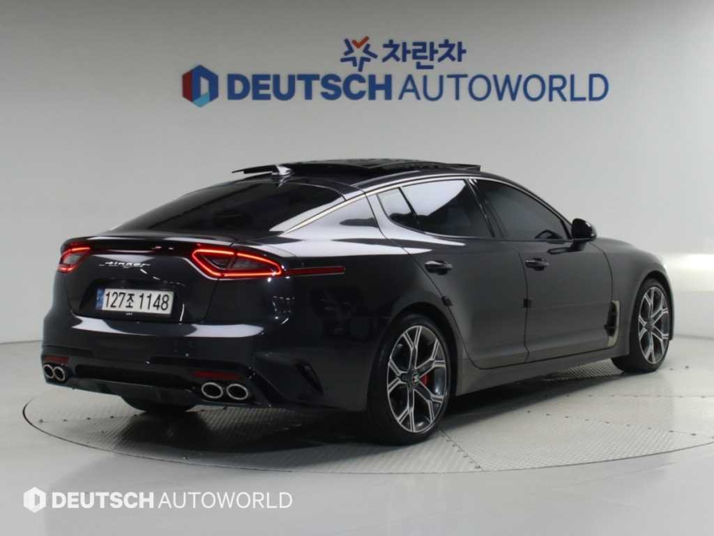 기아 스팅어 가솔린 2.0 터보 2WD 플래티넘 사진 2/20