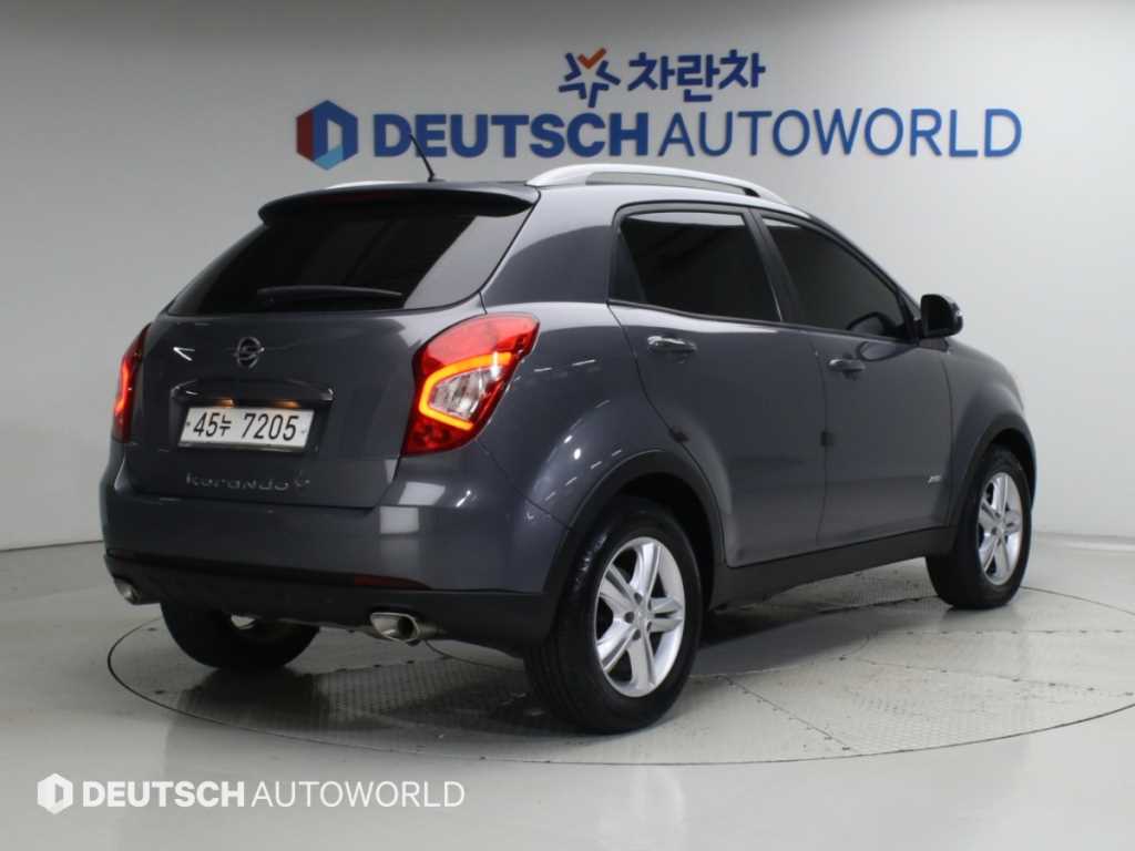 KGM 코란도 4WD 2.0 KX 사진 2/20