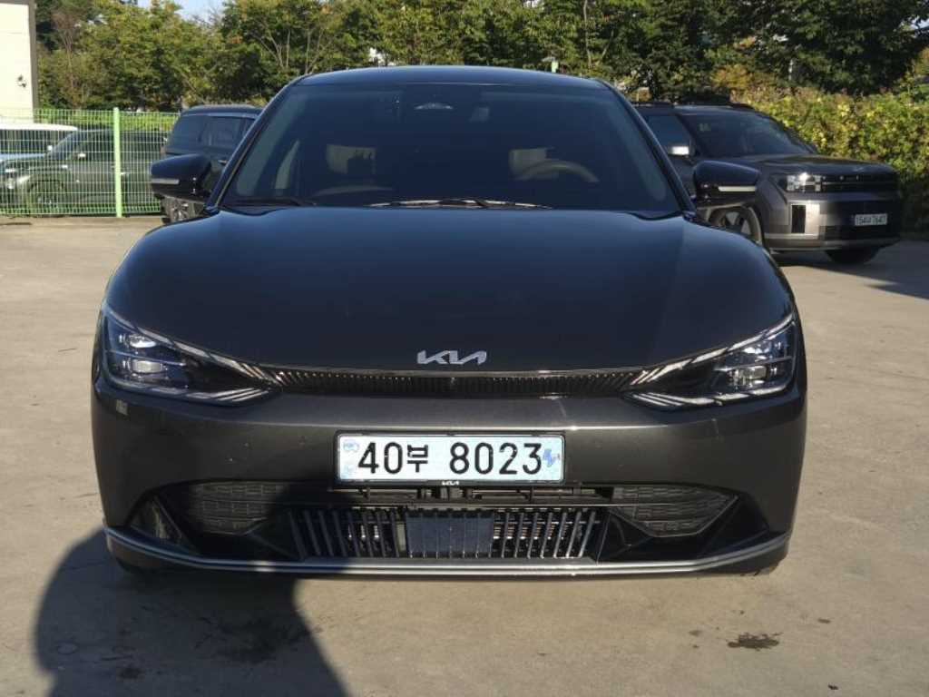 기아 EV6 롱레인지 어스 사진 2/20