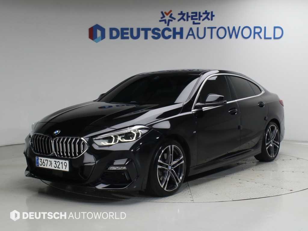 BMW 2시리즈 218d M 스포츠 사진