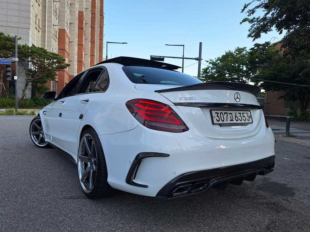 벤츠 C 클래스 C63 S AMG 사진 2/16