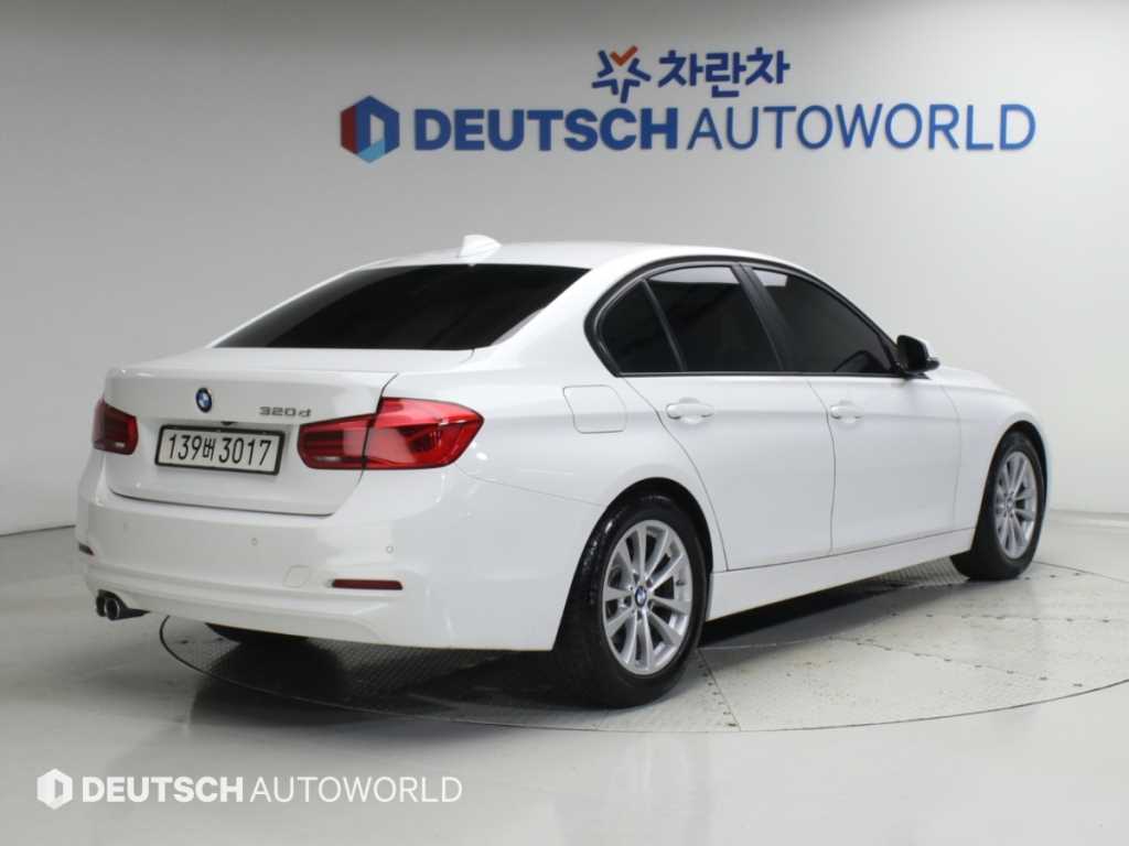 BMW 3시리즈 320d 사진 2/20