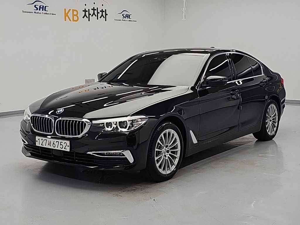 BMW 5시리즈 520i 럭셔리 사진