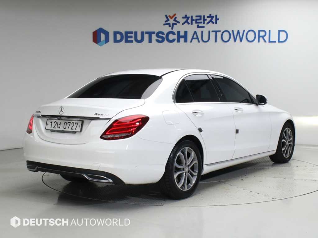 벤츠 C 클래스 C220 d 아방가르드 사진 2/20
