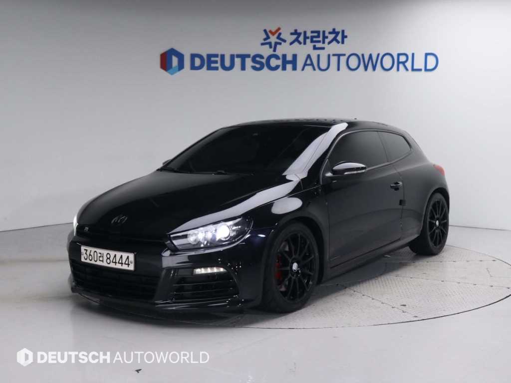 폭스바겐 시로코 2.0 TSI R 사진