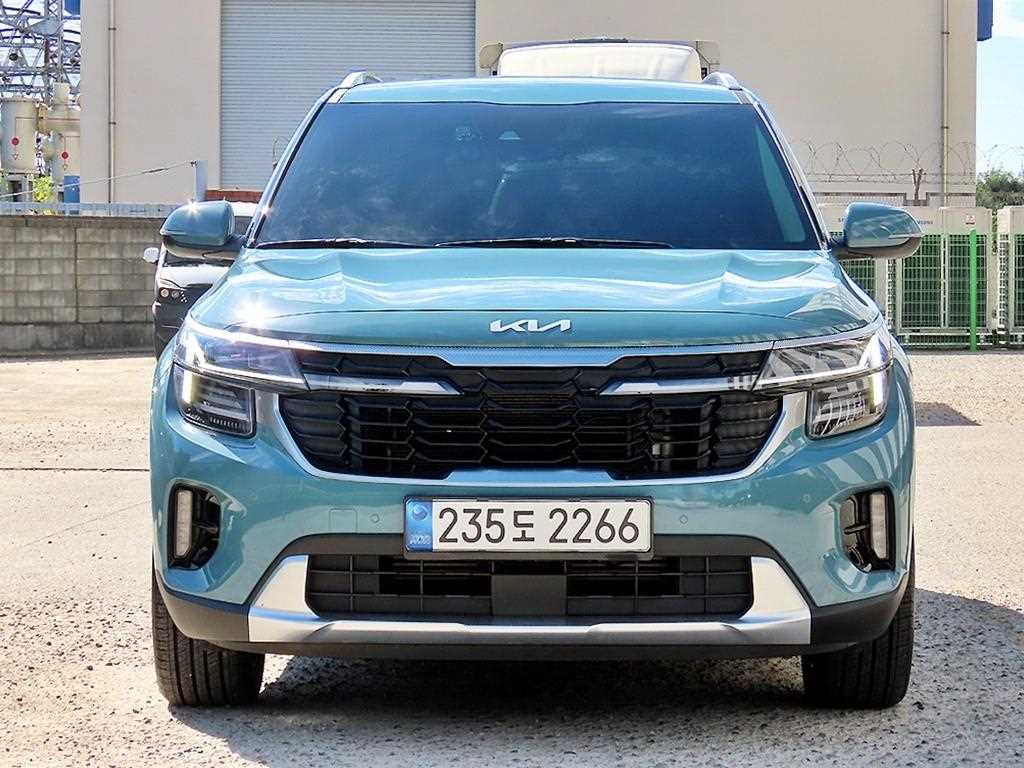 기아 셀토스 가솔린 1.6 터보 2WD 시그니처 사진