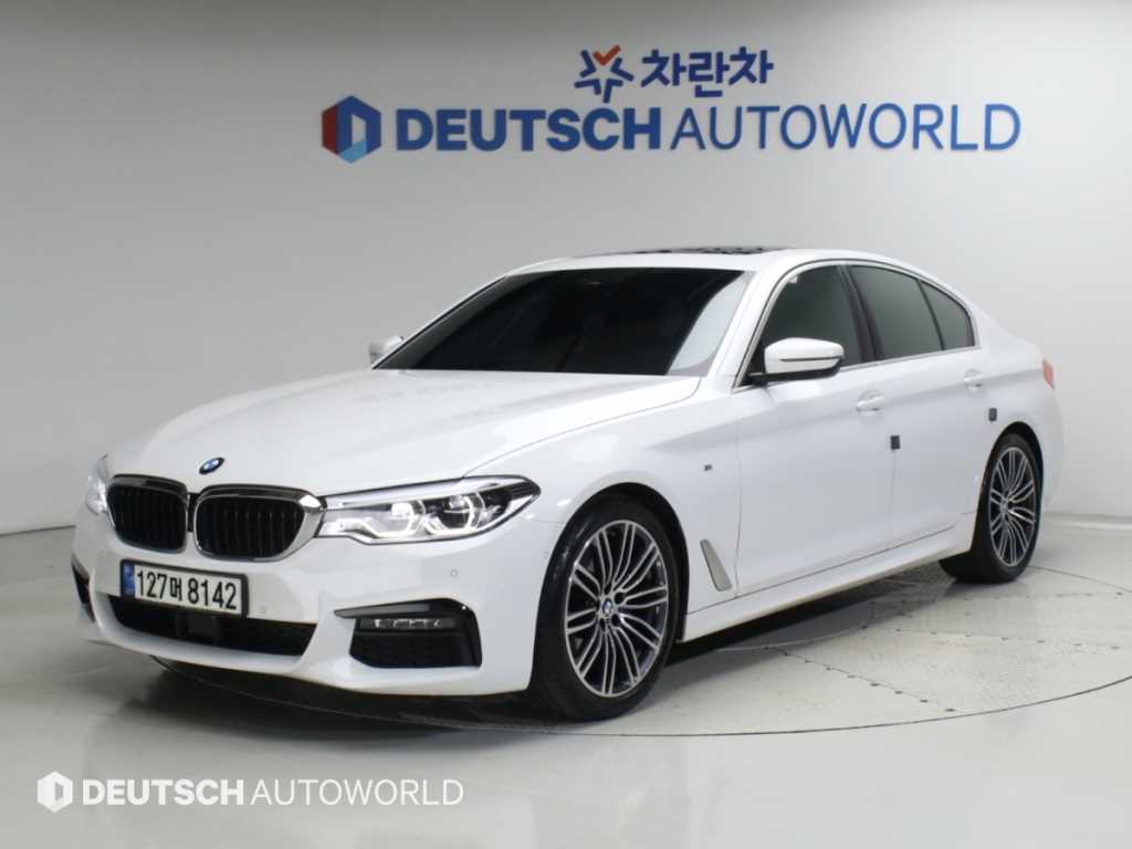 BMW 5시리즈 520d M 스포츠 플러스 사진