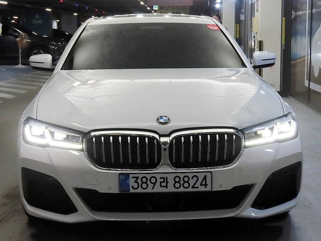BMW 5시리즈 523d M 스포츠 사진 2/20