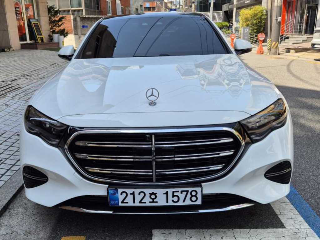 벤츠 E 클래스 E350 e 4MATIC 사진