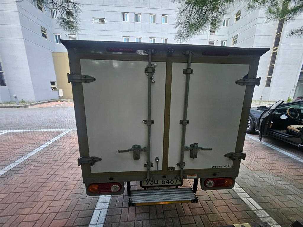 현대 포터2 1톤 표준탑 - 중고 트럭 매물 이미지