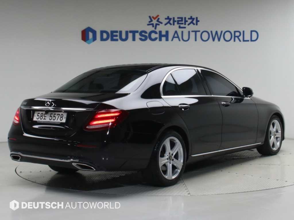 벤츠 E 클래스 E200 아방가르드 사진 2/20