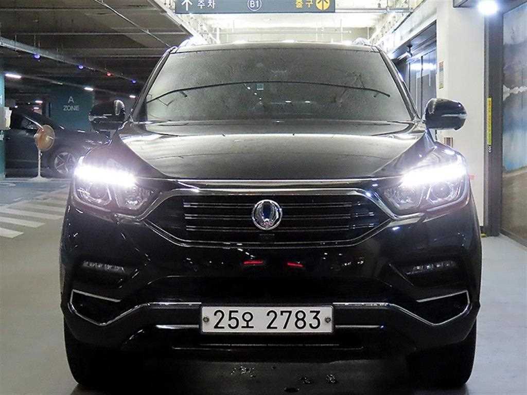 KGM 렉스턴 디젤 2.2 4WD 헤리티지 사진 2/20