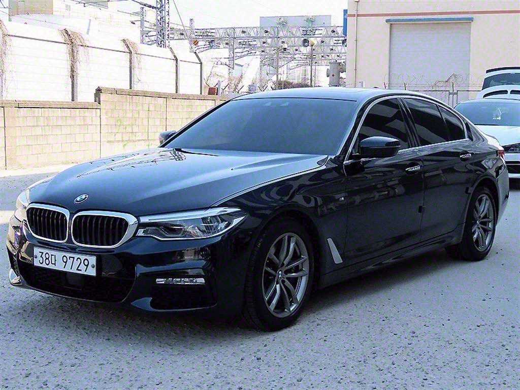 BMW 5시리즈 530i 럭셔리 플러스 사진 2/20