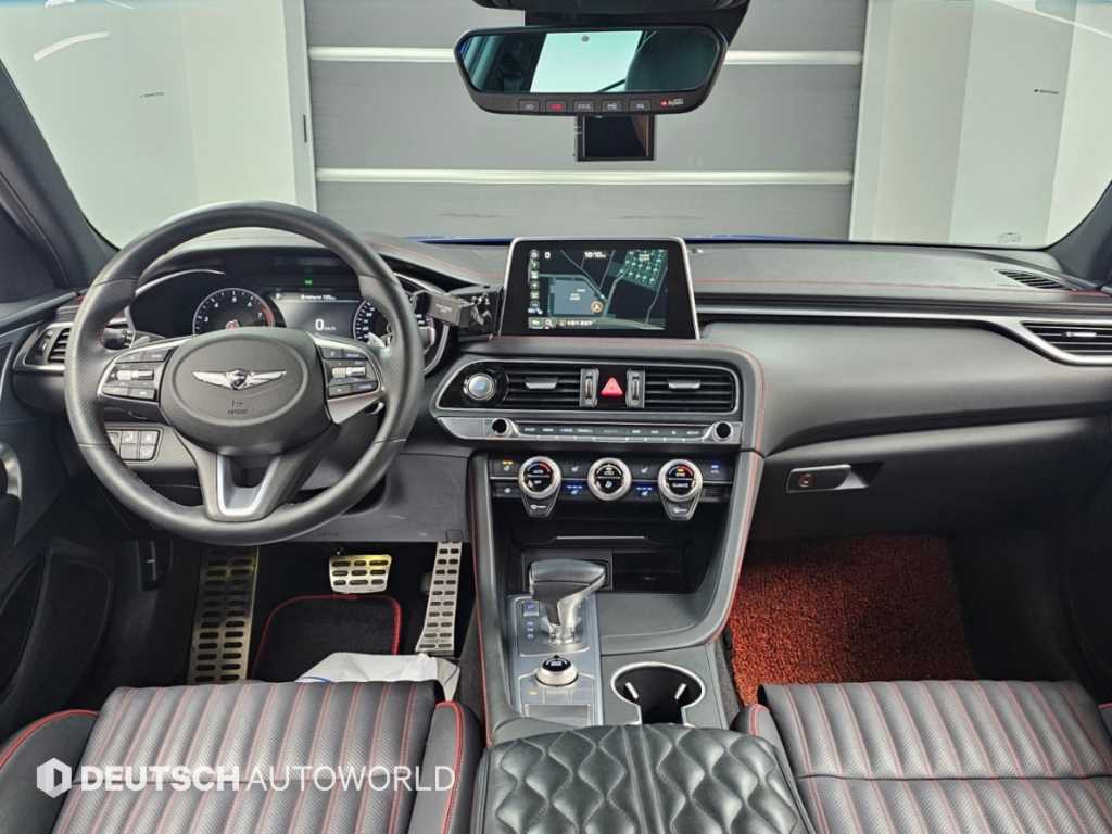 제네시스 G70 2.0T 스포츠 패키지 사진