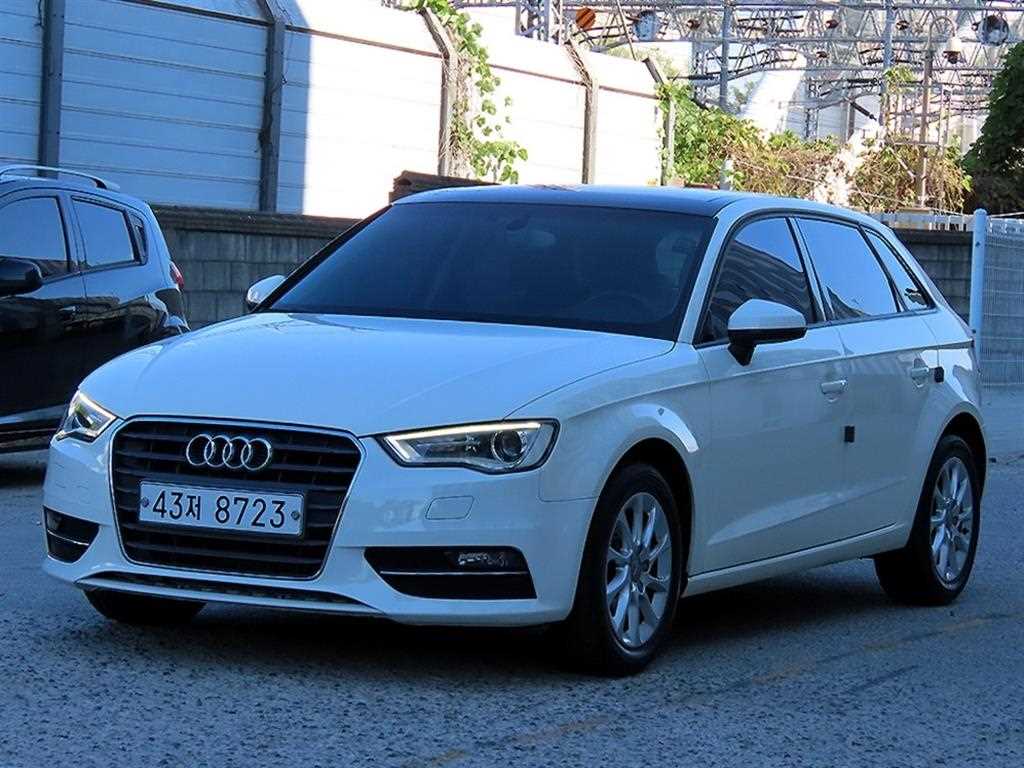아우디 A3 25 TDI 다이나믹 스포트백 사진 2/19