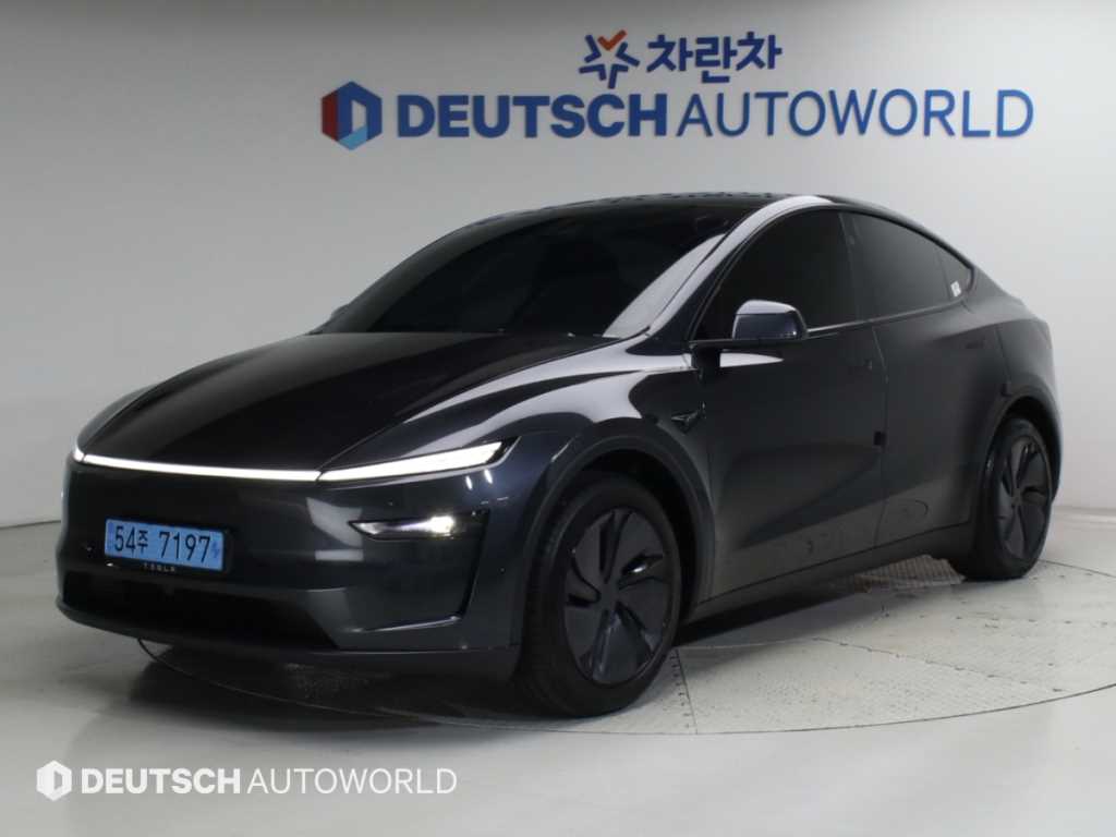 테슬라 모델 Y 프리미엄 롱 레인지 사진