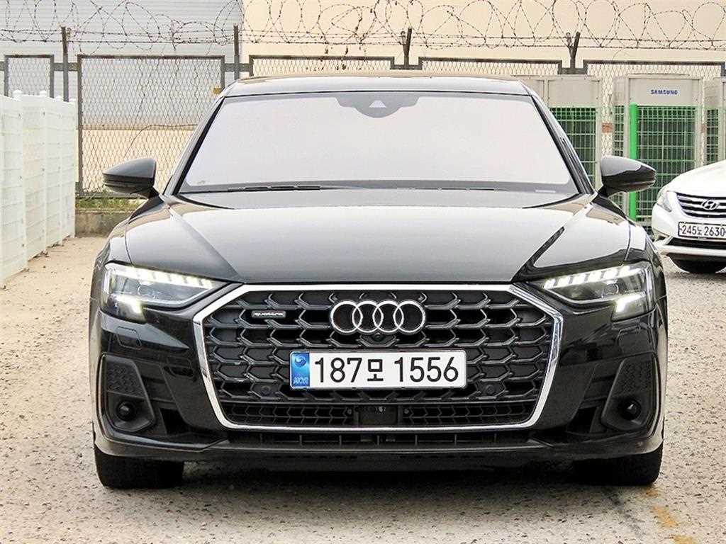 아우디 A8 55 TFSI 콰트로 LWB 프리미엄 사진