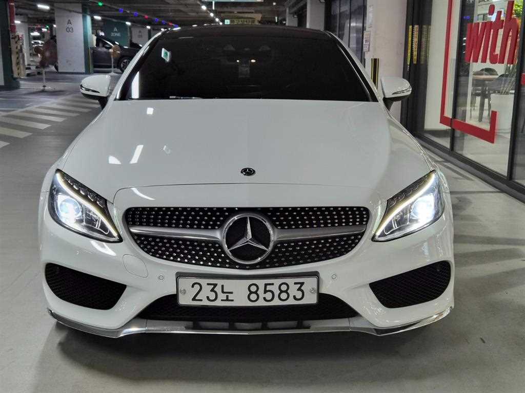 벤츠 C 클래스 C200 쿠페 사진 2/20