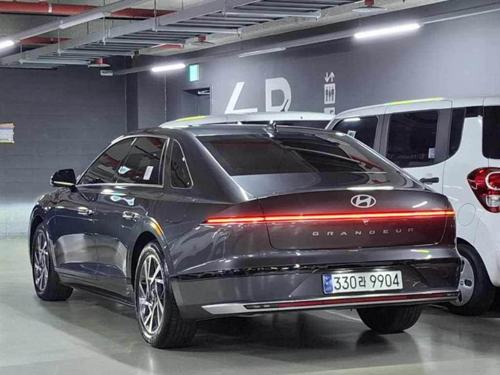 현대 그랜저 가솔린 2.5 2WD 익스클루시브 사진 2/20