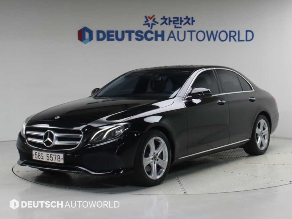 벤츠 E 클래스 E200 아방가르드 사진