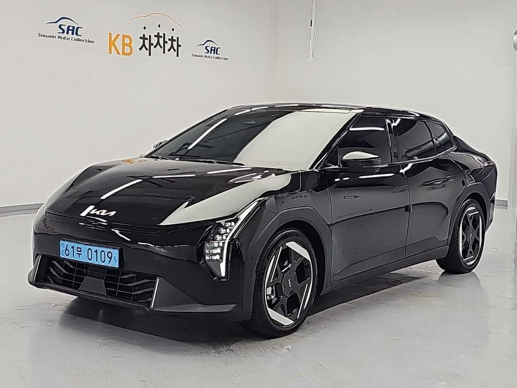 기아 EV4 롱레인지 2WD 어스 사진