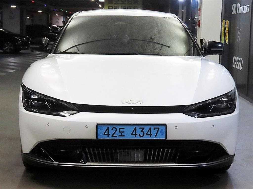 기아 EV6 롱레인지 어스 사진 2/20