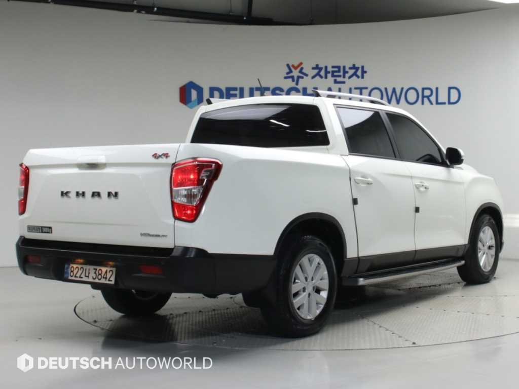 KGM 렉스턴 디젤 2.2 4WD 와일드 사진 2/20