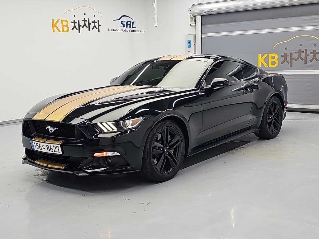 포드 머스탱 쿠페 사진
