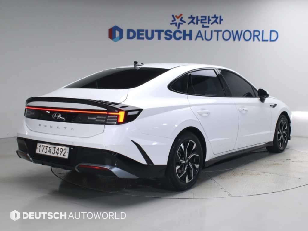 현대 쏘나타 가솔린 2.0 프리미엄 사진 2/20